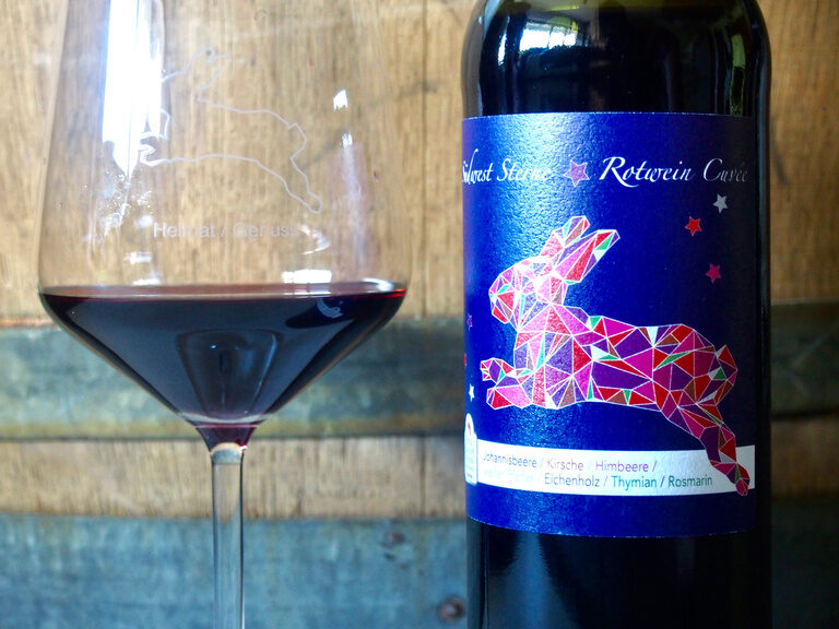 Glas Rotwein Kreation Südweststerne 2020 im Restaurant des Ringhotel Gasthof Hasen in Herrenberg