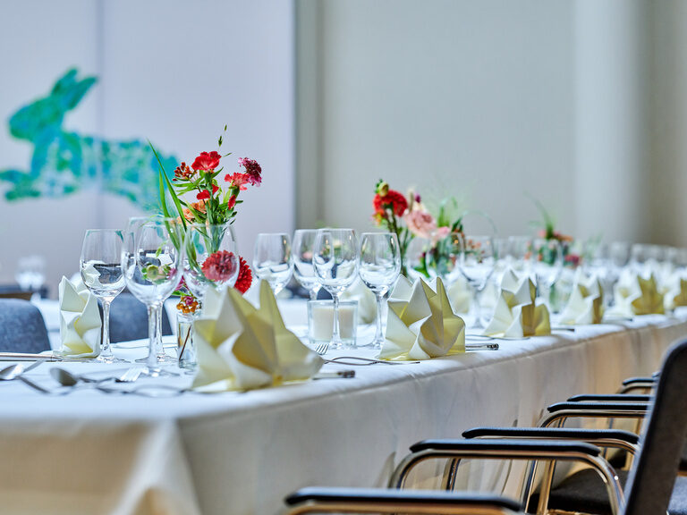 Festlich gedeckter Tisch für Veranstaltung oder Tagung im Ringhotel Gasthof Hasen in Herrenberg